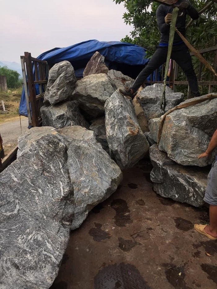 sỉ và lẻ đá Vân Mây